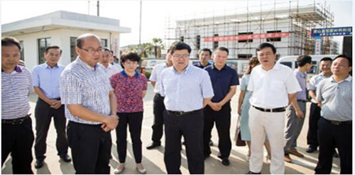 成都市委书记任泽锋一行莅临成都EVO厅公司调研
